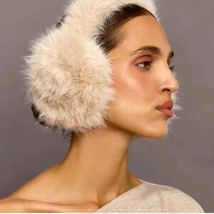 NWT Jocelyn X Free People Faux Fur Earmuffs, Ivory